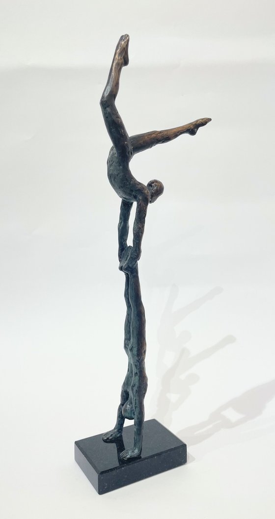 Acrobats Balance, no.VI/VIII