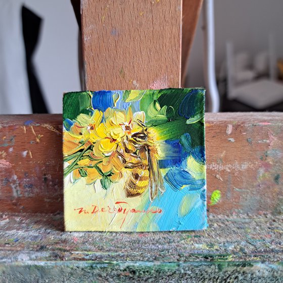 Bee painting