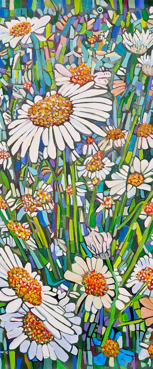 White Daisy by Alexandra Djokic