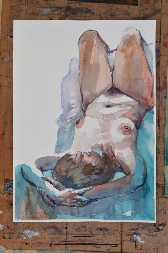 Sunny nude woman ...