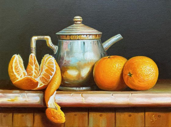 Teapot and clementines