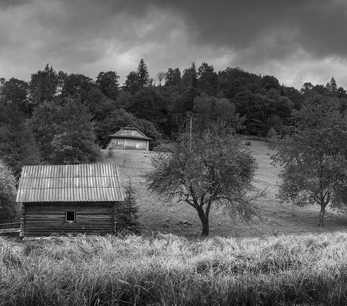 The house on the hill. by Valerix