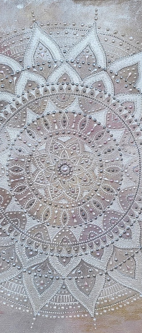 Mandala 3 by Veronika Obushikhina