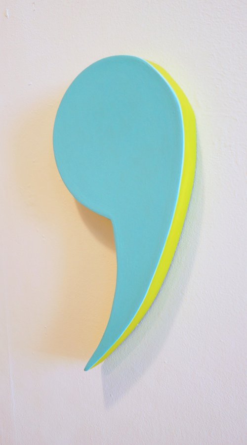 Space between, typography sculpture by Jessica Moritz