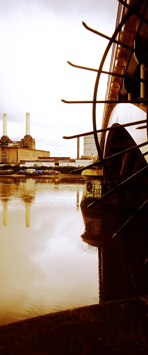 BATTERSEA POWER STATION REFLECTING IN THE THAMES by Robbert Frank Hagens