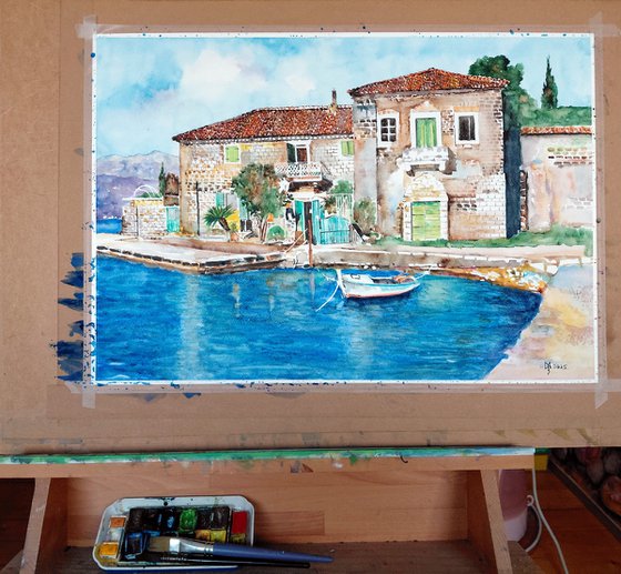 STONE HOUSE BY THE SHORE