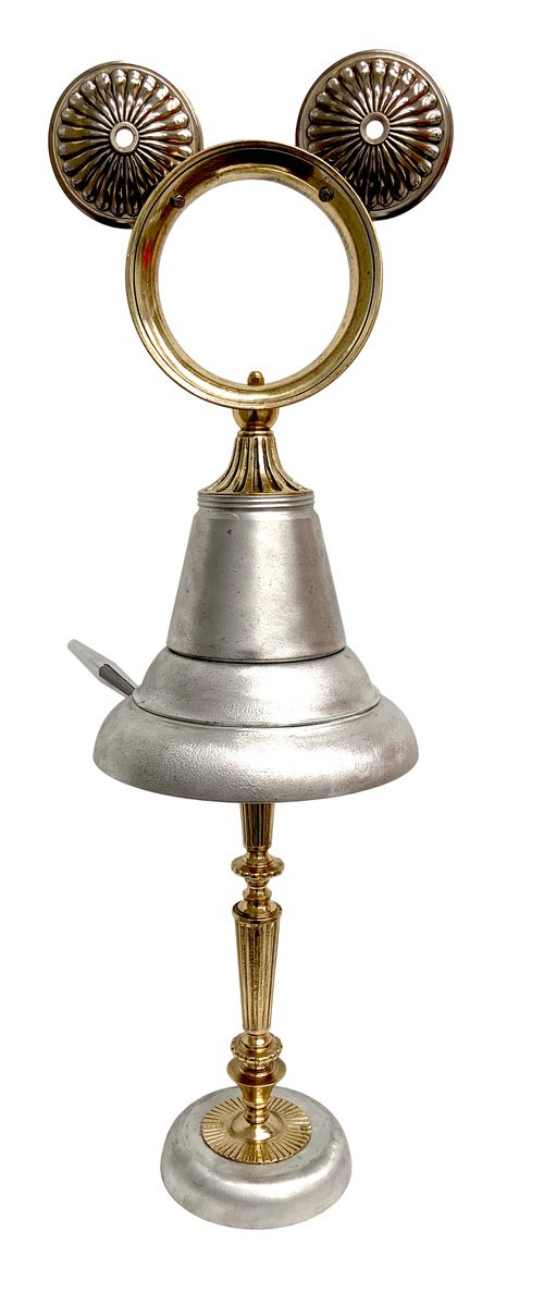 Moon face Mickey by Josep M. Pastó