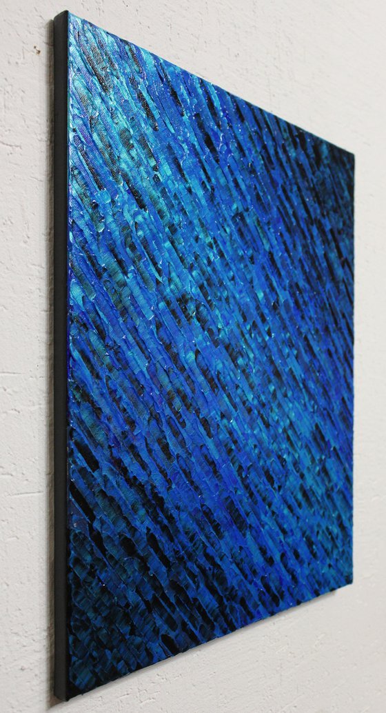 Iridescent blue diagonal