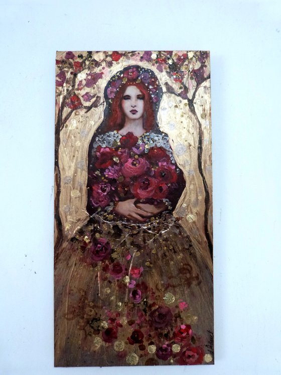 Madonna of roses 15 x 30 cm