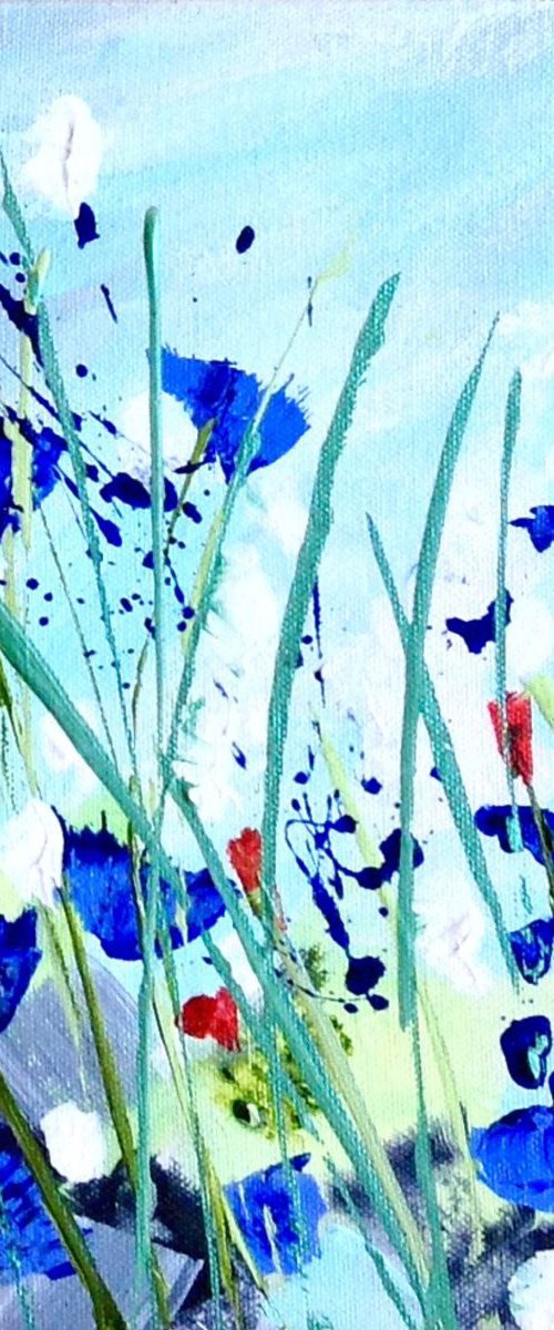 Mini Blooms 02 by Michelle Carolan