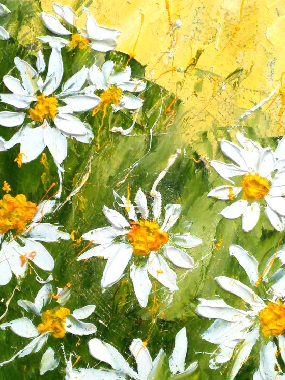 Daisy Painting Floral Original Art OIl Painting Chamomile Meadow Abstract Flowers Impasto Pallete Knife Small Home Wall Art 6 by 8"