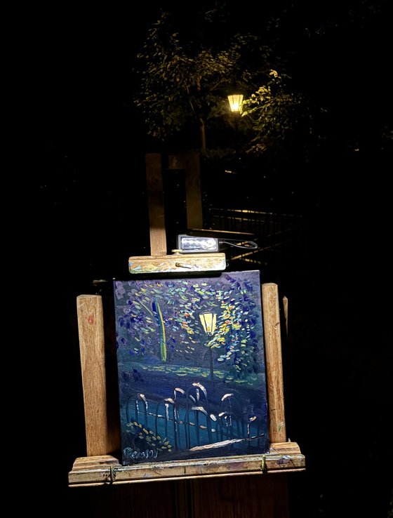 Lamplight in the Park