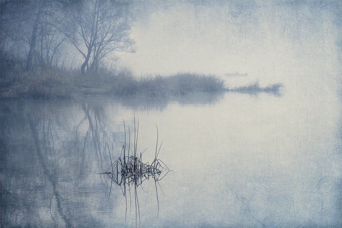 Morning mist. by Valerix