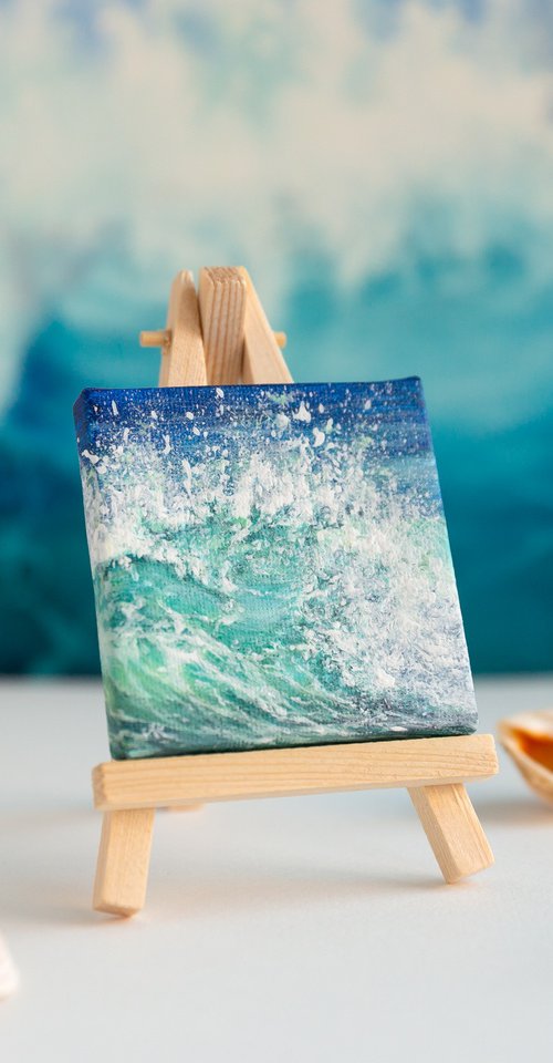 Turquoise green ocean wave by Kateryna Nazarenko