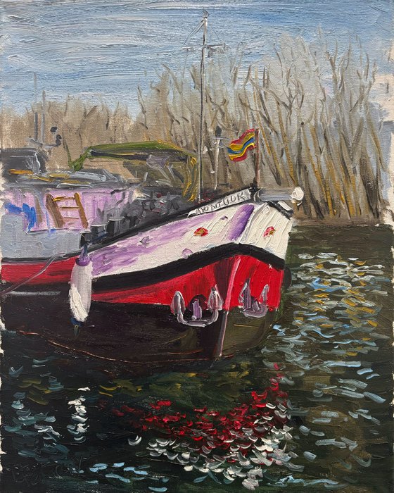The Houseboat on the Canal