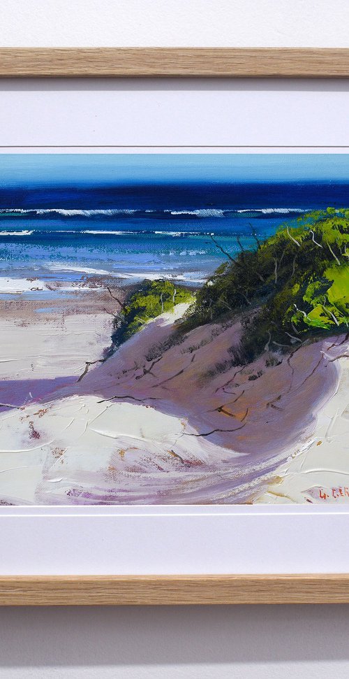 Light across the dunes by Graham Gercken