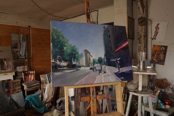 Calm on the main boulevards