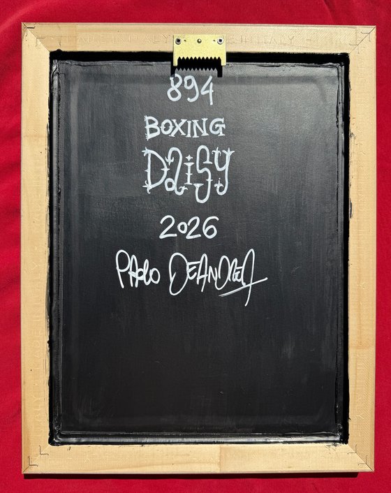 894 - BOXING DAISY