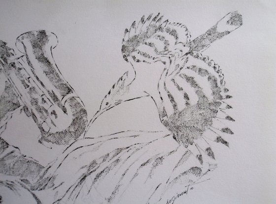 THE HOOPOE AND THE SAXOPHONE