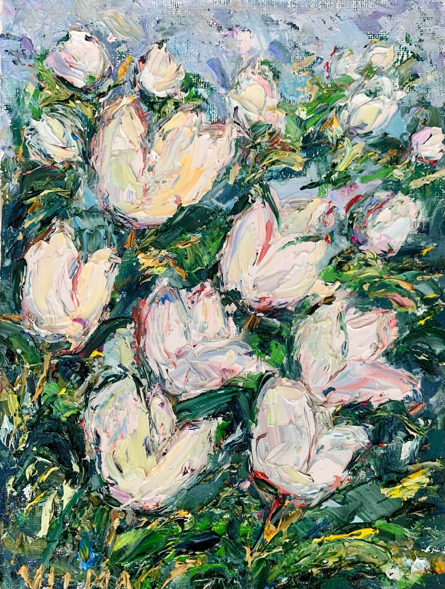 White tulips by Vilma Gataveckien?