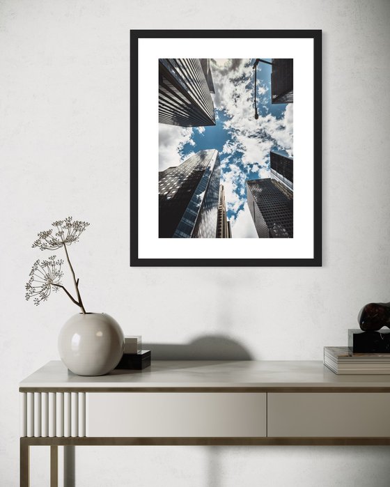 THE SKY OF MANHATTAN