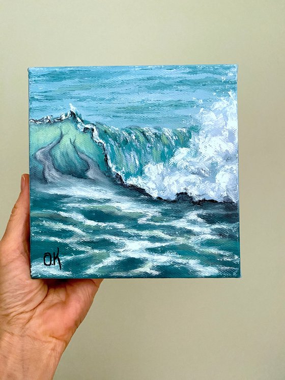 Foamy wave