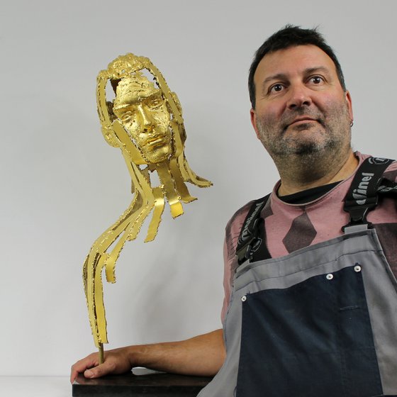 Kouros Icar - Gold bronze lace face head man