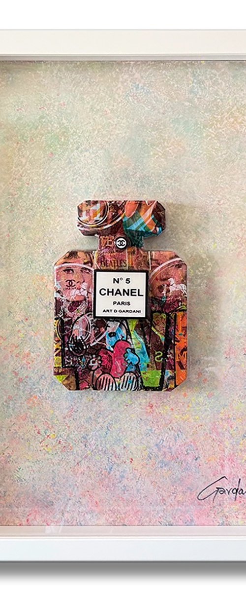 Chanel N5 Fragile by Gardani Art