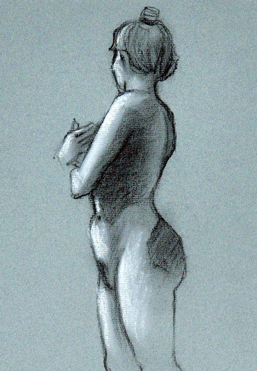 Life drawing of standing girl by Isabel Hutchison