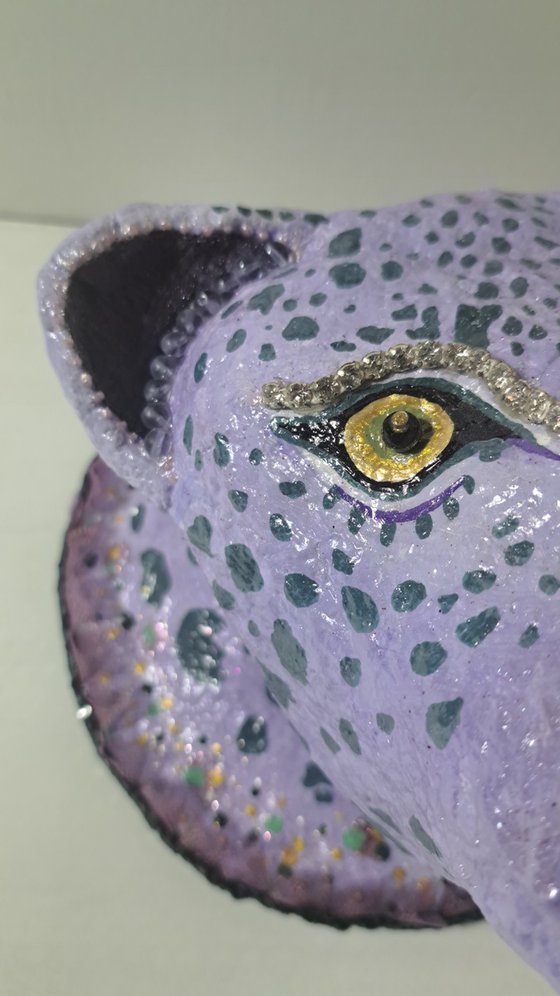 Violet guardian