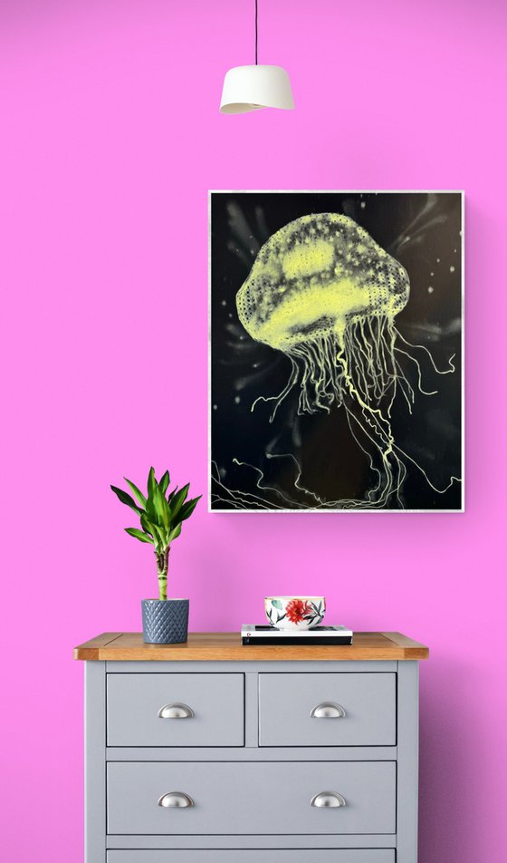 Jellyfish neon yellow