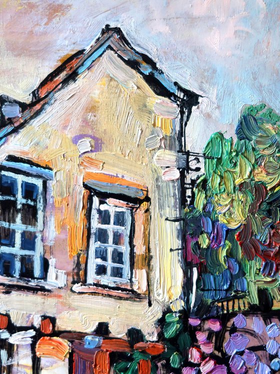 House and hydrangeas. Auray.