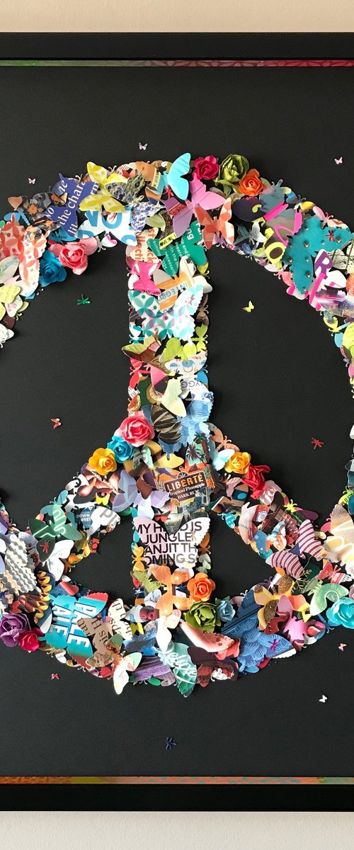 Butterfly Peace - Black by Hernan Reinoso