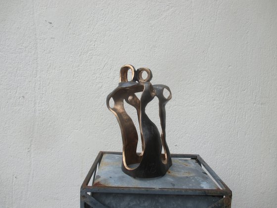 friends or couple - the kiss - unique  expressive bronze