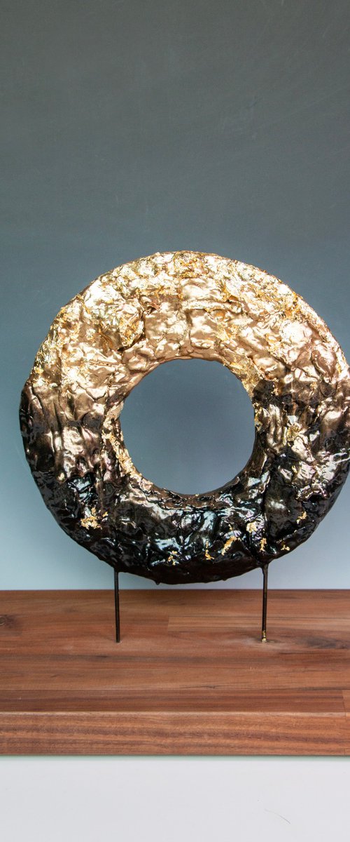 Circle 1 by Stuart Roy