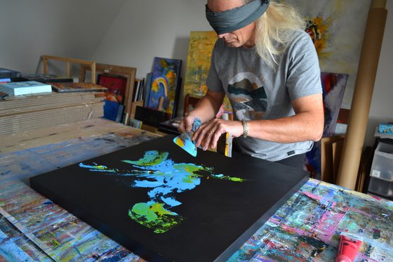 BLIND PAINTING EXPERIMENT 2