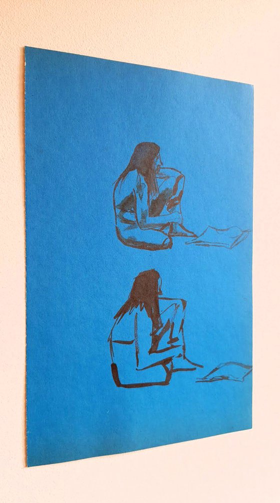 Sitting figure