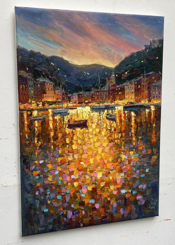 ""Night city of Italy""