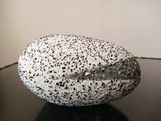 "Horizon Stone"