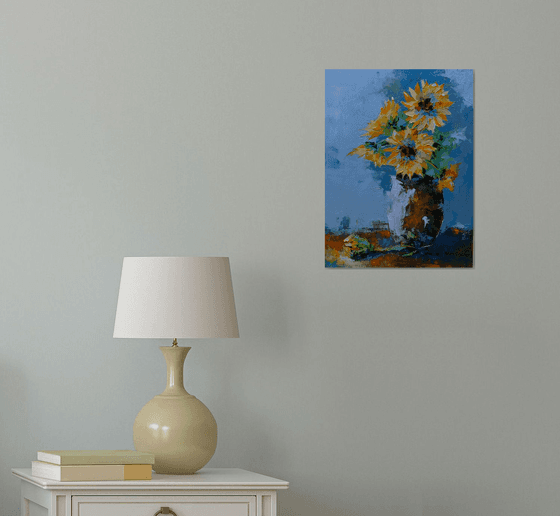 Sunflowers in the vase. Sunflowers painting. Sunflowers for gift