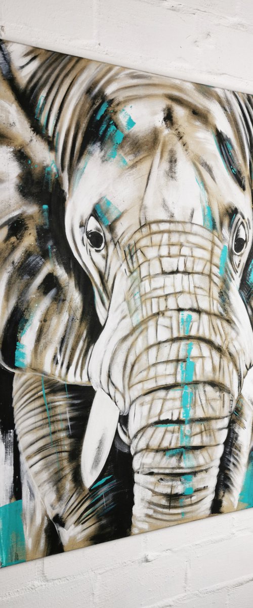 ELEPHANT #24 by Stefanie Rogge