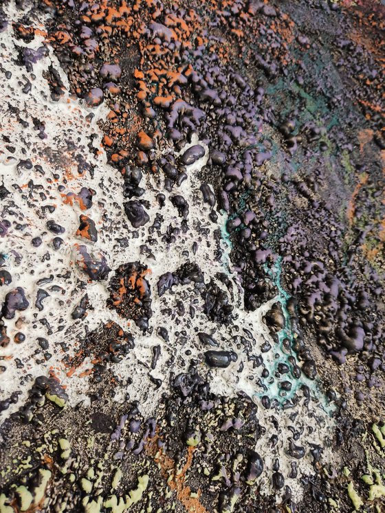 Visual Resonance of Colour Soundwaves/07