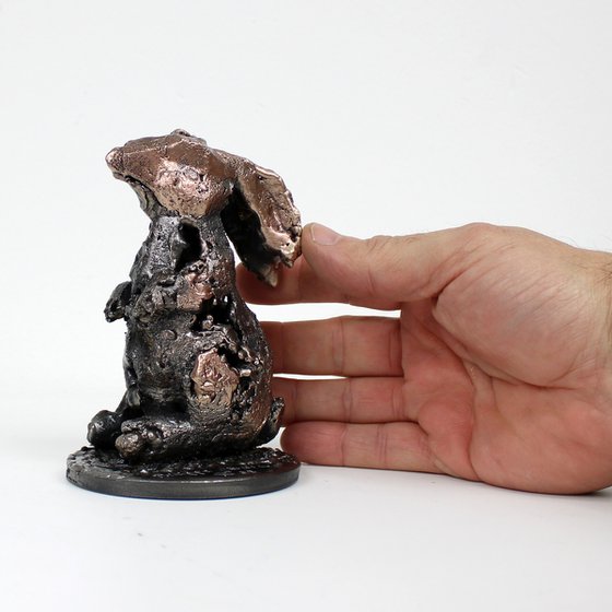 Rabbit 16-22 - Metal animal sculpture - bronze and steel lace