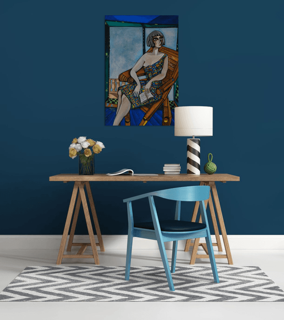 The woman in the balcony