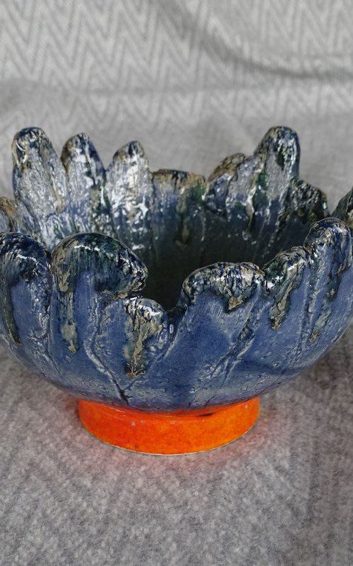 Blue-orange bowl by Zsolt Pinter