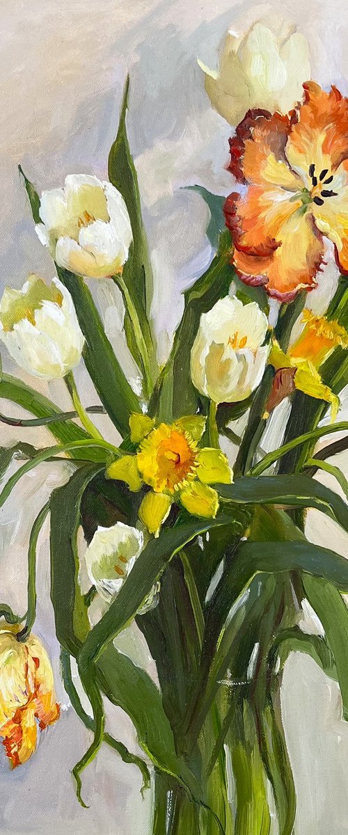 Still Life with Daffodils and Tulips by Evgeniia Mekhova