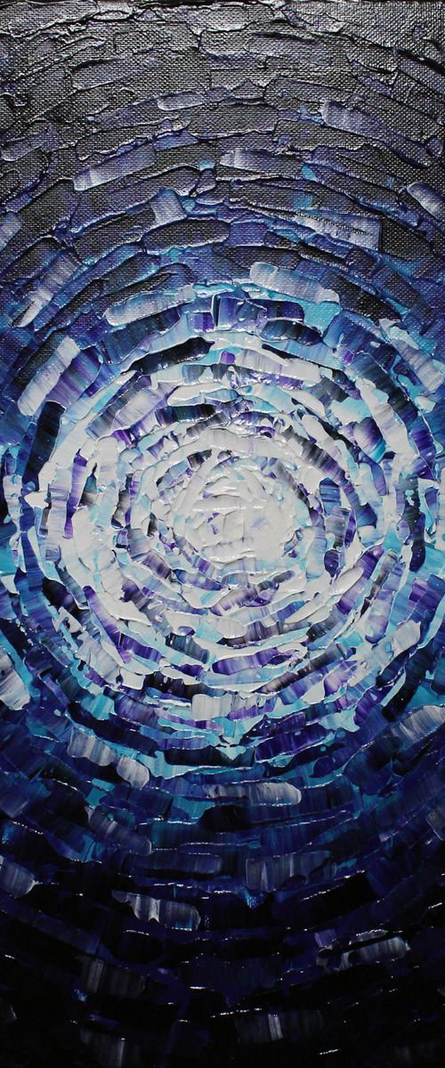 Shine of bluish glow by Jonathan Pradillon