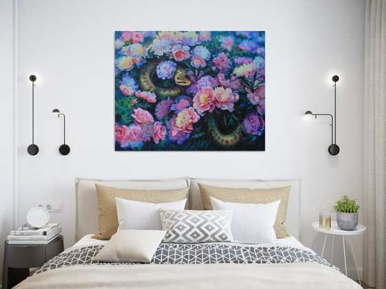 Dangerous beauty. Snake