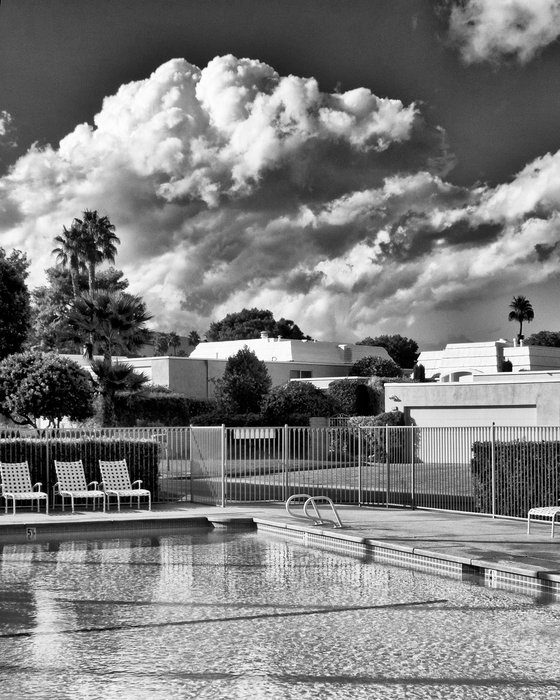 PRISTINE POOL NOIR