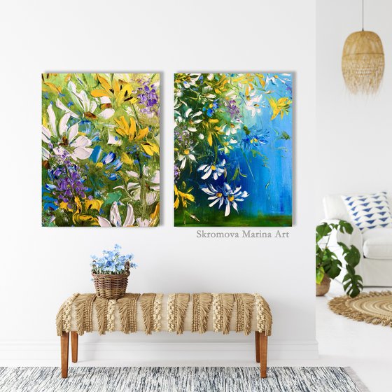 FLOWER BALL - Set of daisies. Multicolored. Small. Cheerful diptych. Summer. Wildflowers. Fleeting.